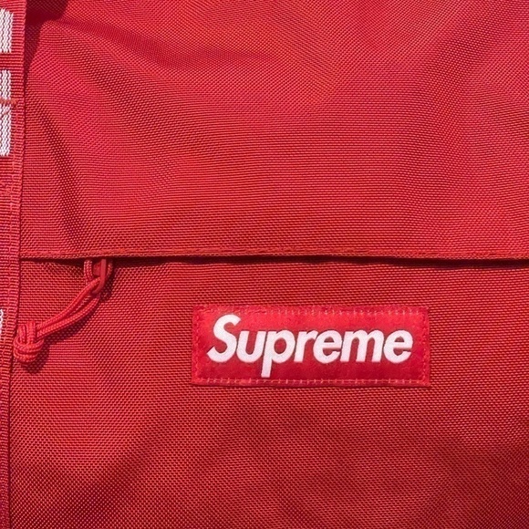 Authentic Supreme Duffle Bag - Picture 2 of 12